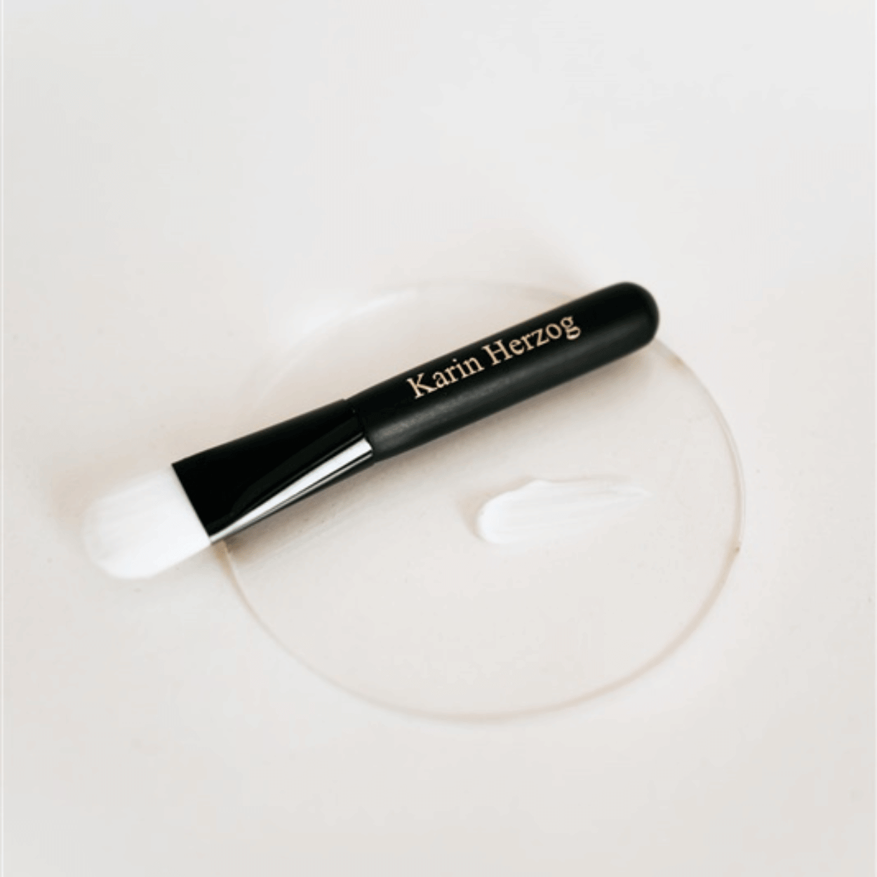 Karin Herzog Face Brush