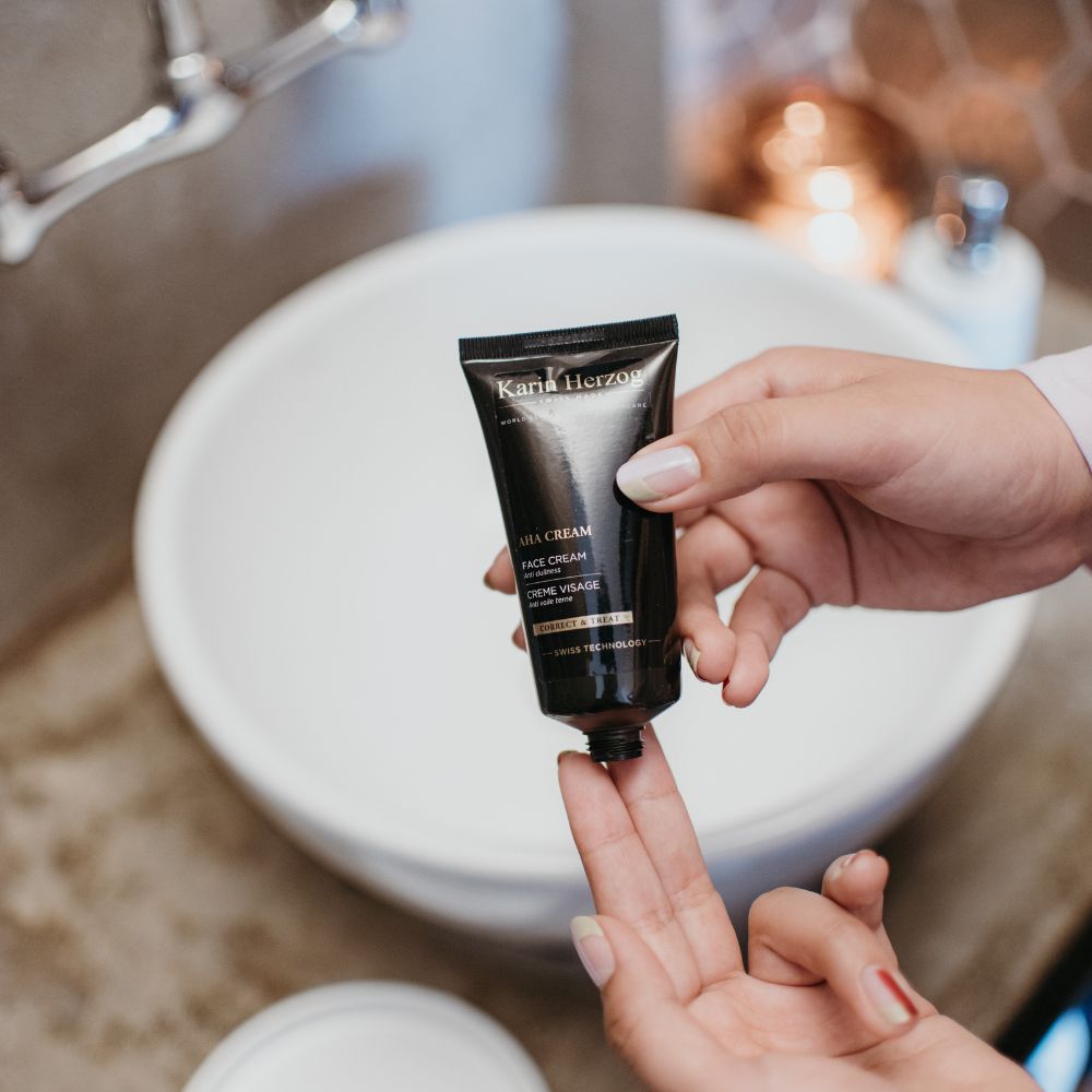 AHA Exfoliation Face Cream (50ml) - Karin Herzog